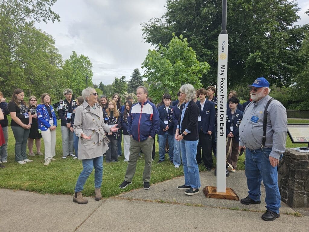 NobelPeacePark.PeacePoleDedication